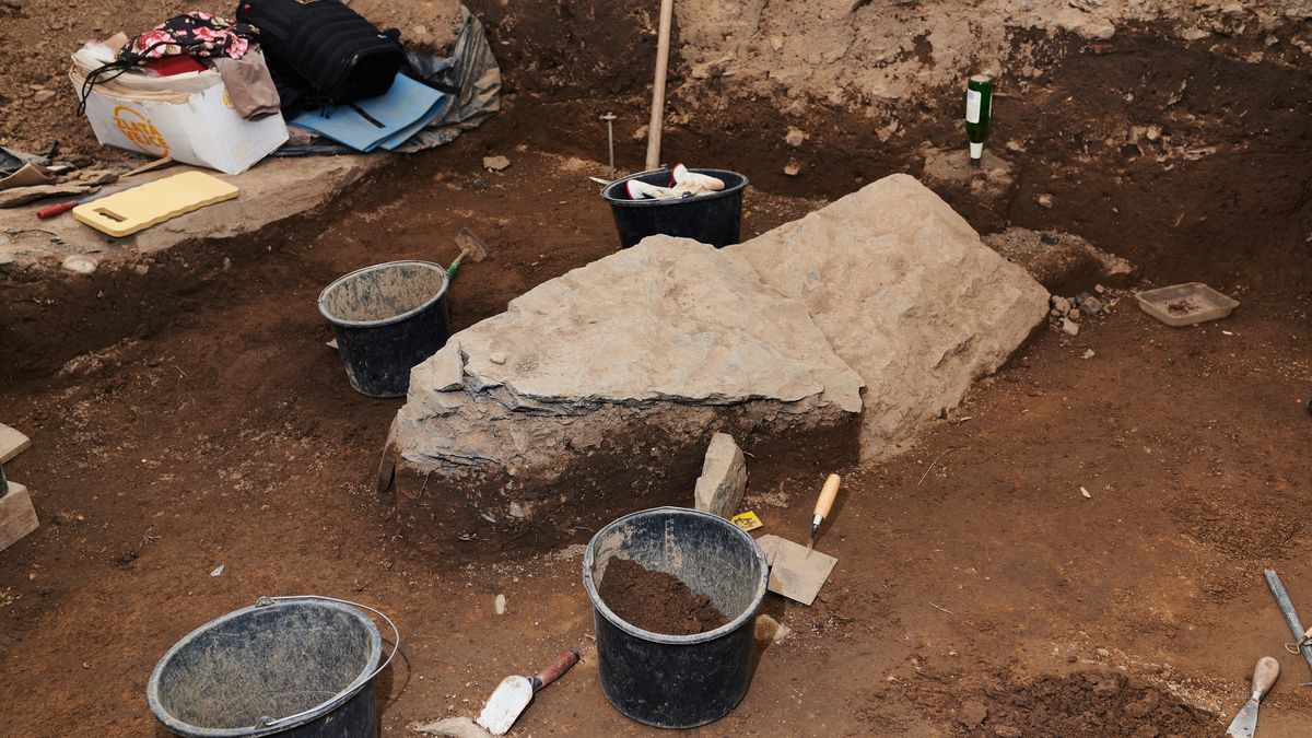 Archeologové našli pod třebíčským náměstím středověkou pec